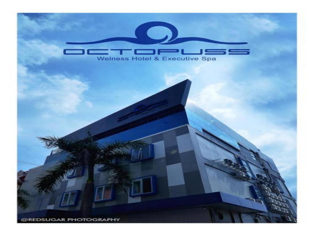 Octopuss Wellness Hotel & Spa Bentayan Exteriör bild